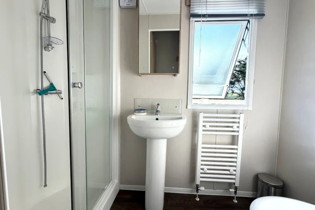 willerby sierra shower room lynmouth (3)
