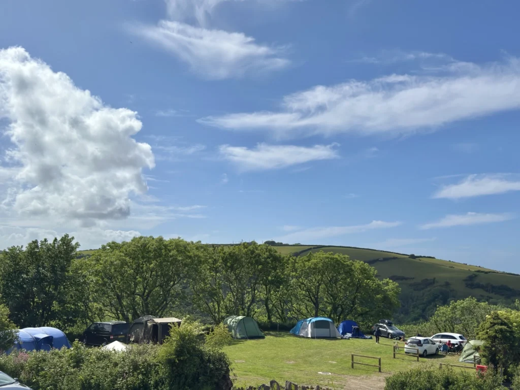 Valley View – Non-Electric Camping & Campervans