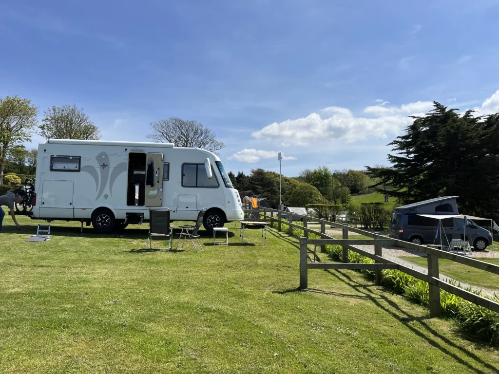 The View – Grass, Super Serviced Touring & Motorhomes