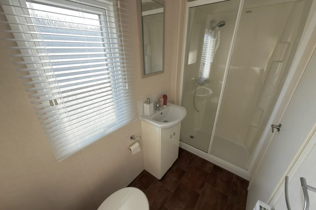 2 bedroom holiday caravan for sale brean Bathroom